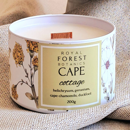 Cape Cottage Tin Candle